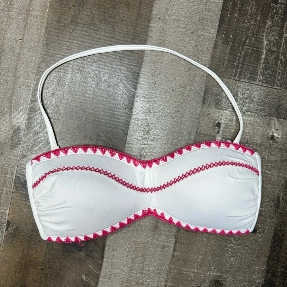 NWOT Bar III Embroidered Bandeau Bikini Top Small